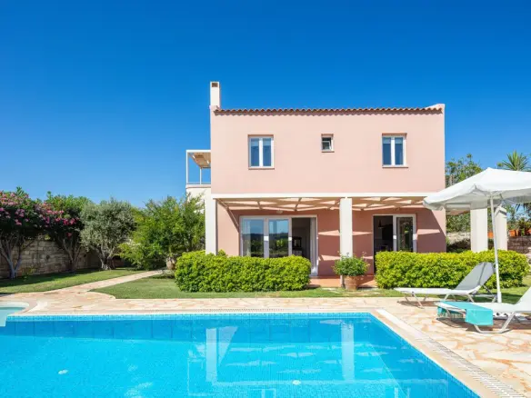 Villa Of 120 M² In Crete