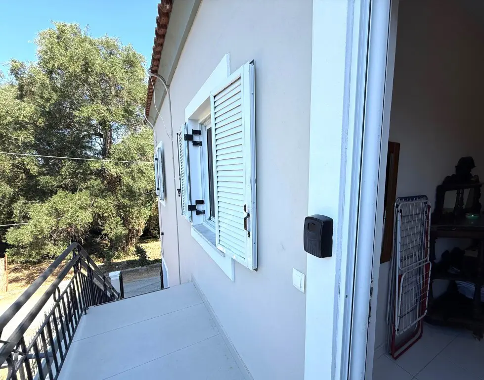 Flat Of 100 M² In Corfu