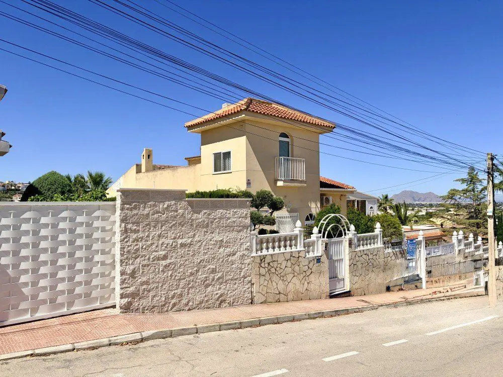 Villa Of 241 M² In Rojales, Spain