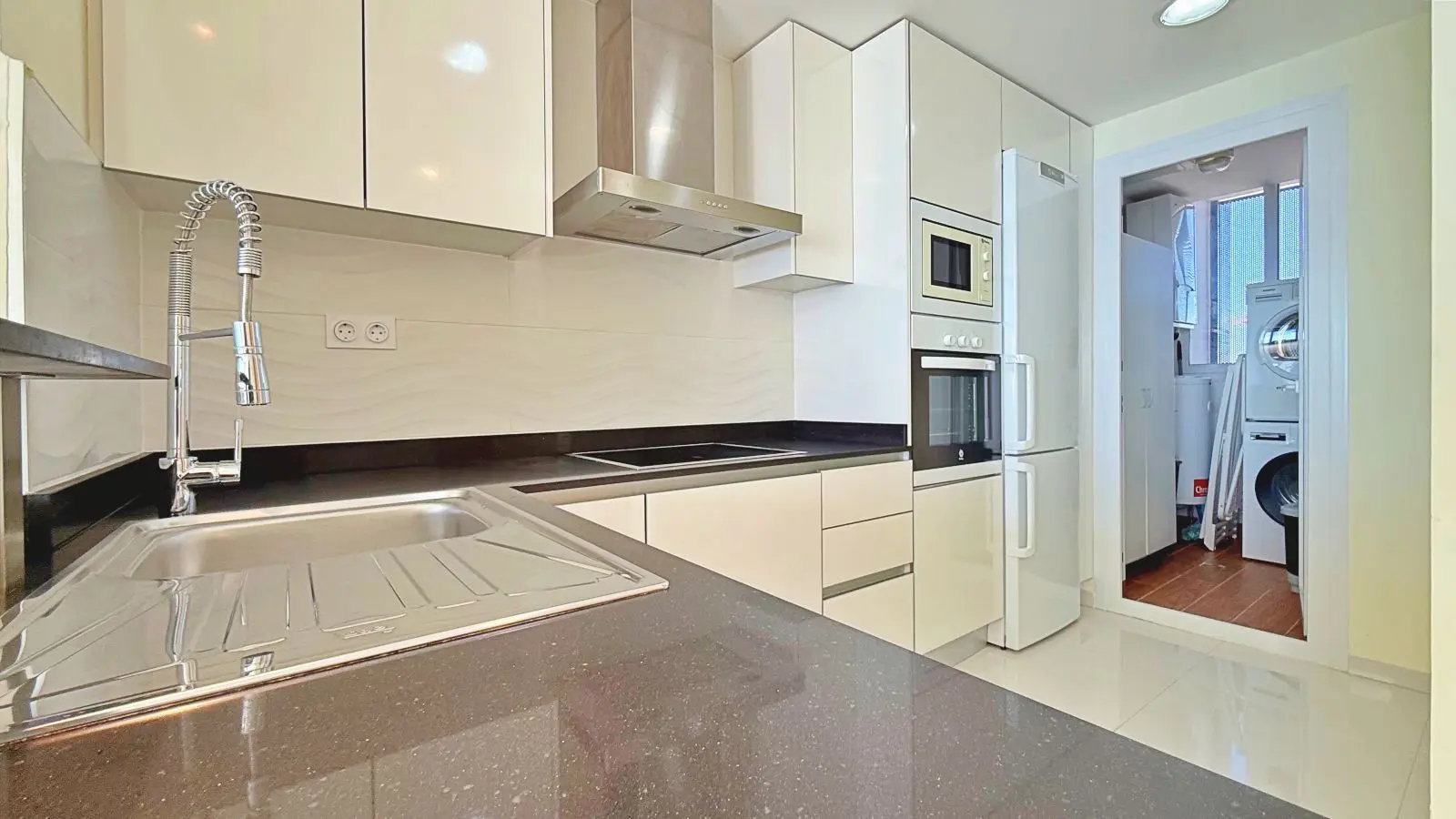 Penthouse 175 M² In Torrevieja, Spain – Mediter Real Estate
