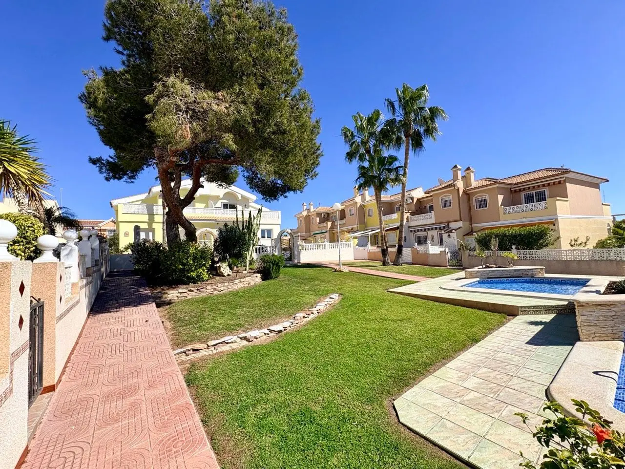 House Of 80 M² In Formentera Del Segura, Spain