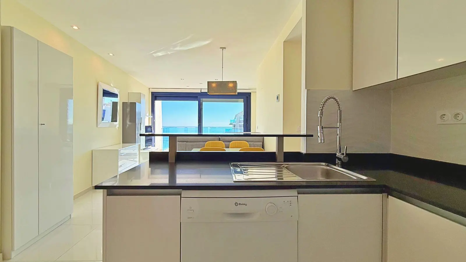 Penthouse 175 M² In Torrevieja, Spain – Mediter Real Estate