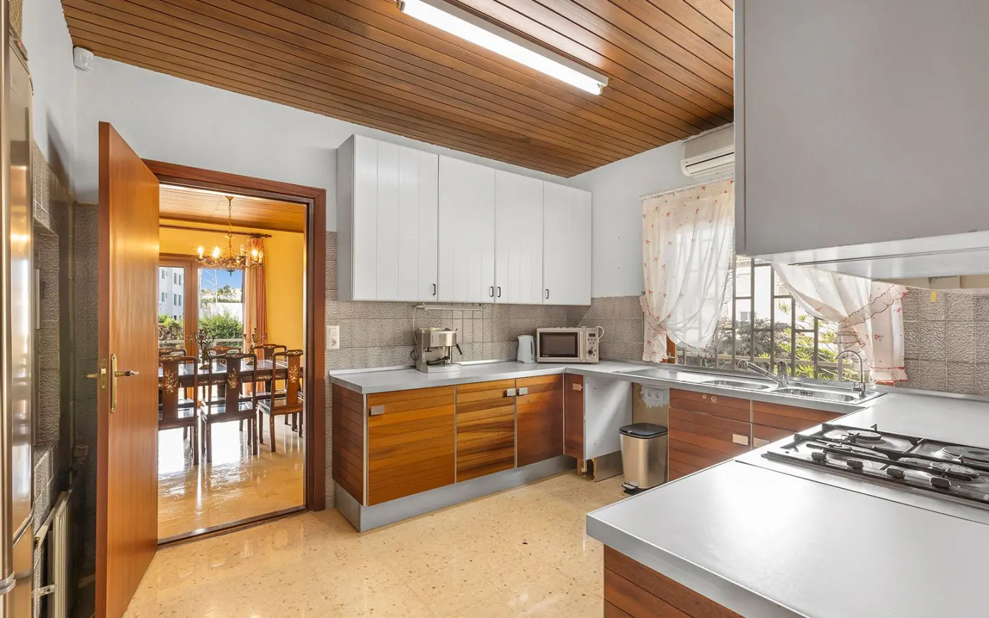 5-bedroom Villa In Orihuela Costa, Spain (366 M²)