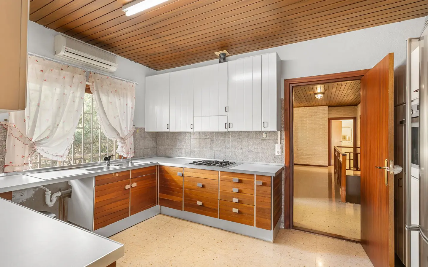 5-bedroom Villa In Orihuela Costa, Spain (366 M²)