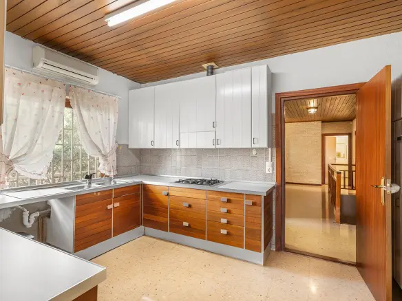 5-bedroom Villa In Orihuela Costa, Spain (366 M²)