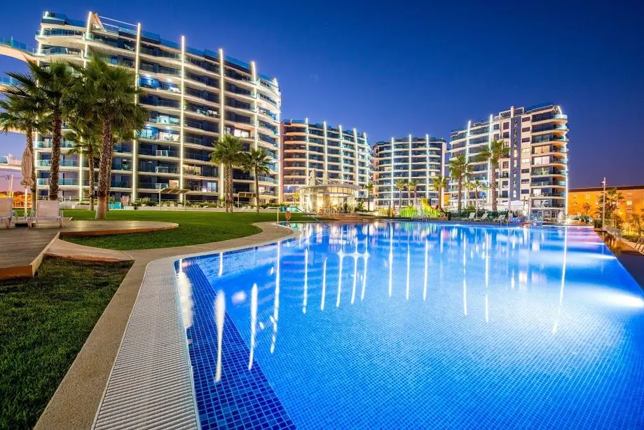 Penthouse 175 M² In Torrevieja, Spain – Mediter Real Estate