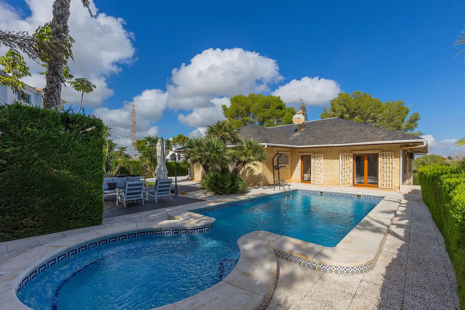 Villa 366 M² In Orihuela Costa, Spain – Mediter Real Estate