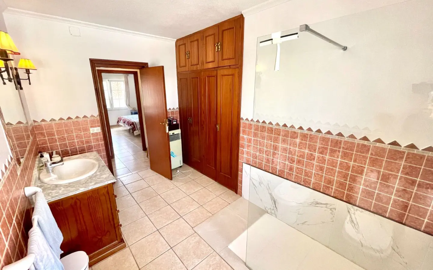 4-bedroom Villa In Benijofar, Spain (300 M²)