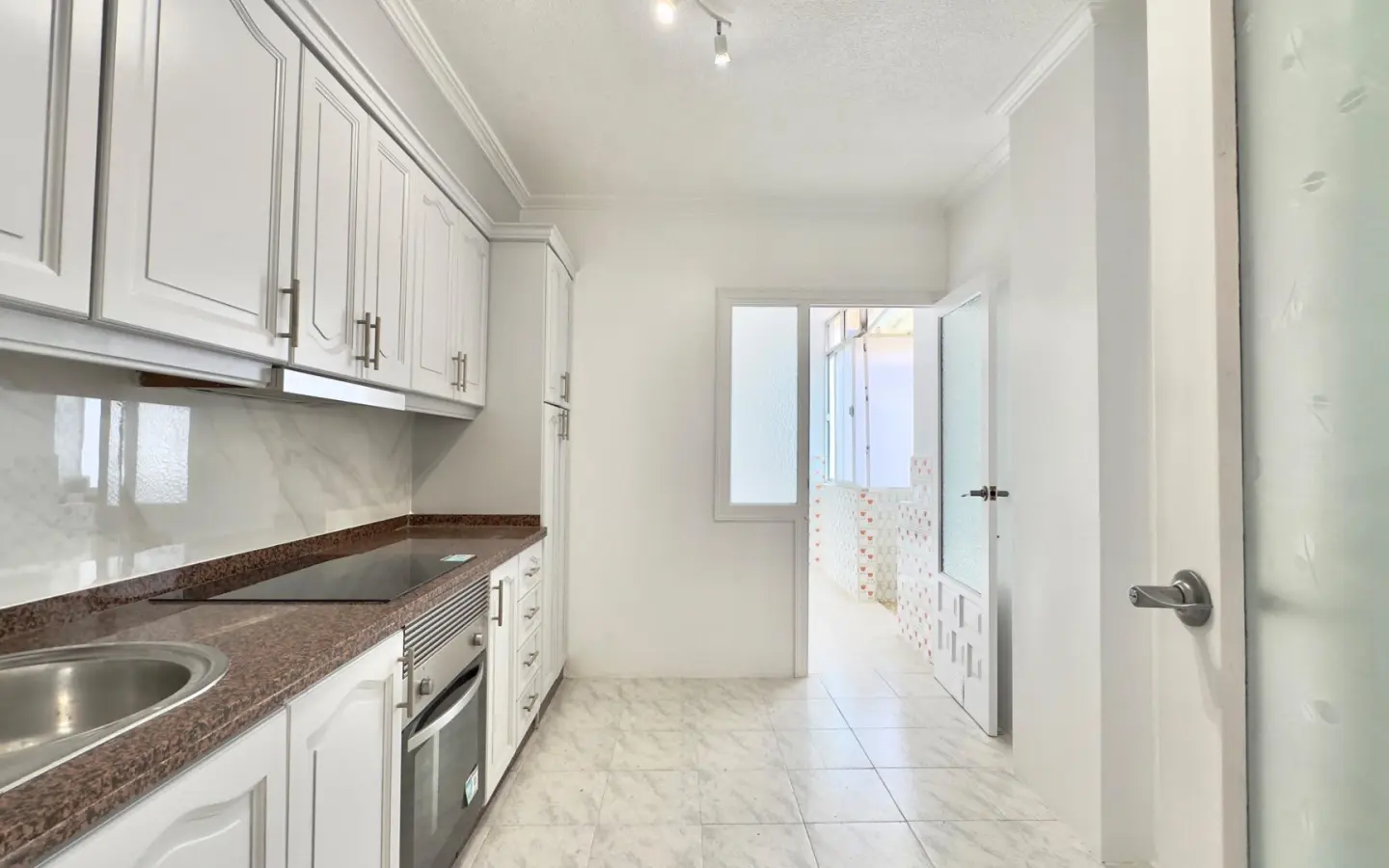 3-bedroom Apartment In Torrevieja, Spain (95 M²)