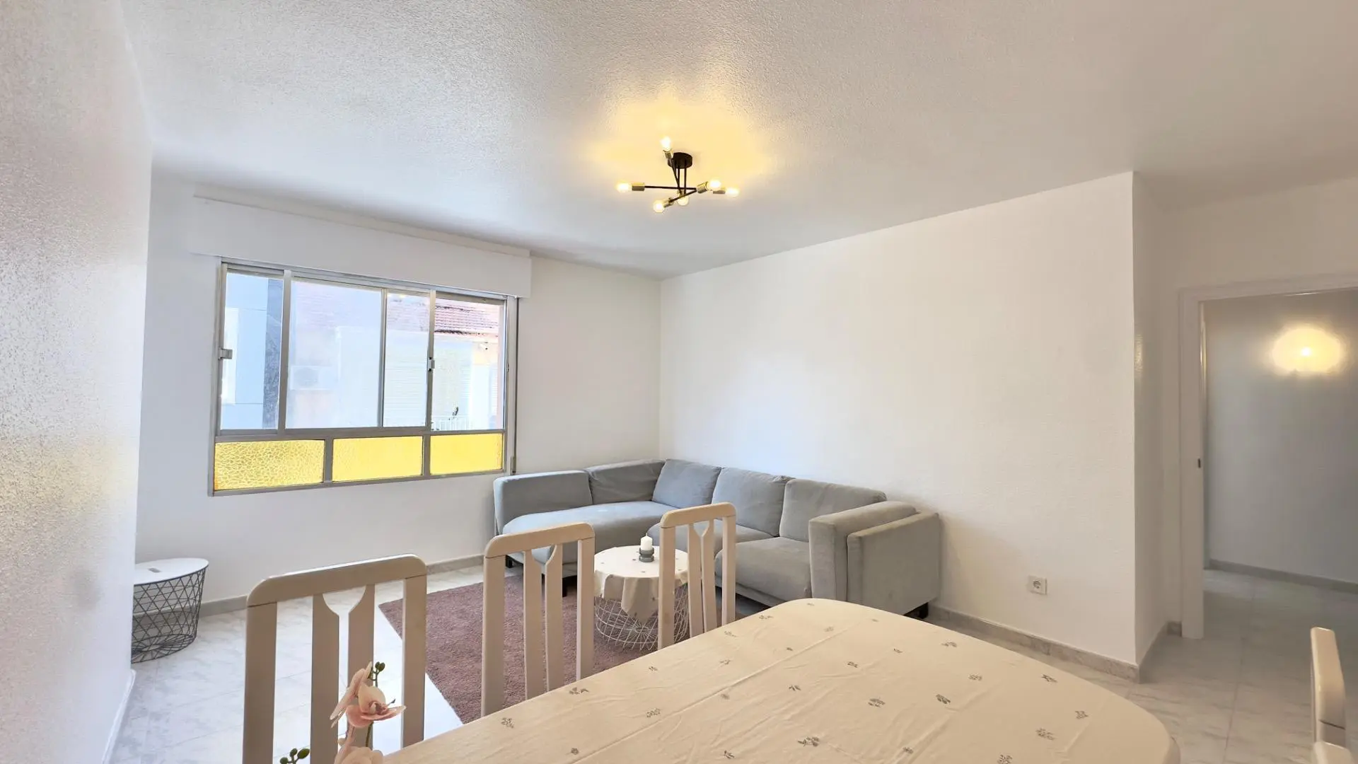Apartment Of 95 M² In Torrevieja, Spain