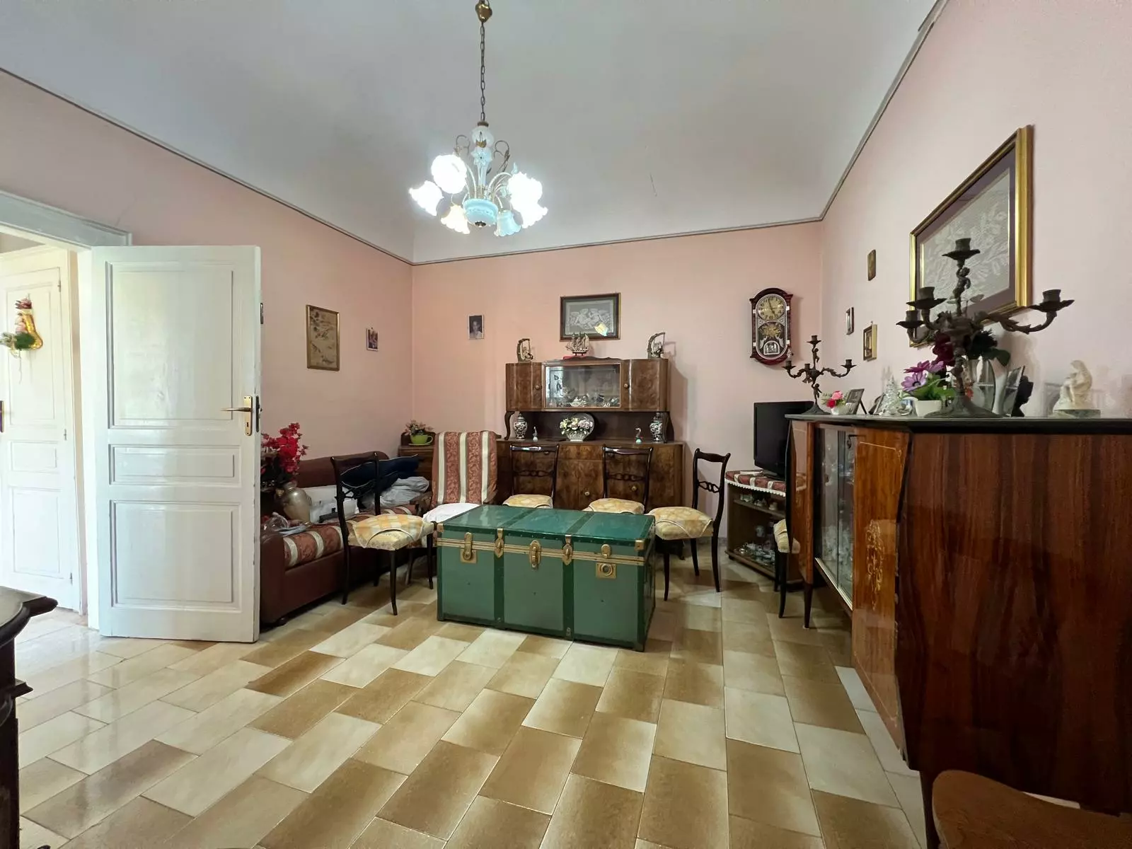 5 Apartment Of 63 M² In Bixio
