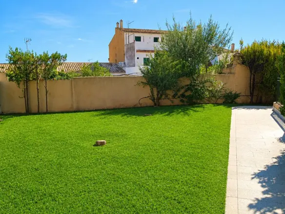 3-bedroom Apartment In Alaro, Spain (93 M²)