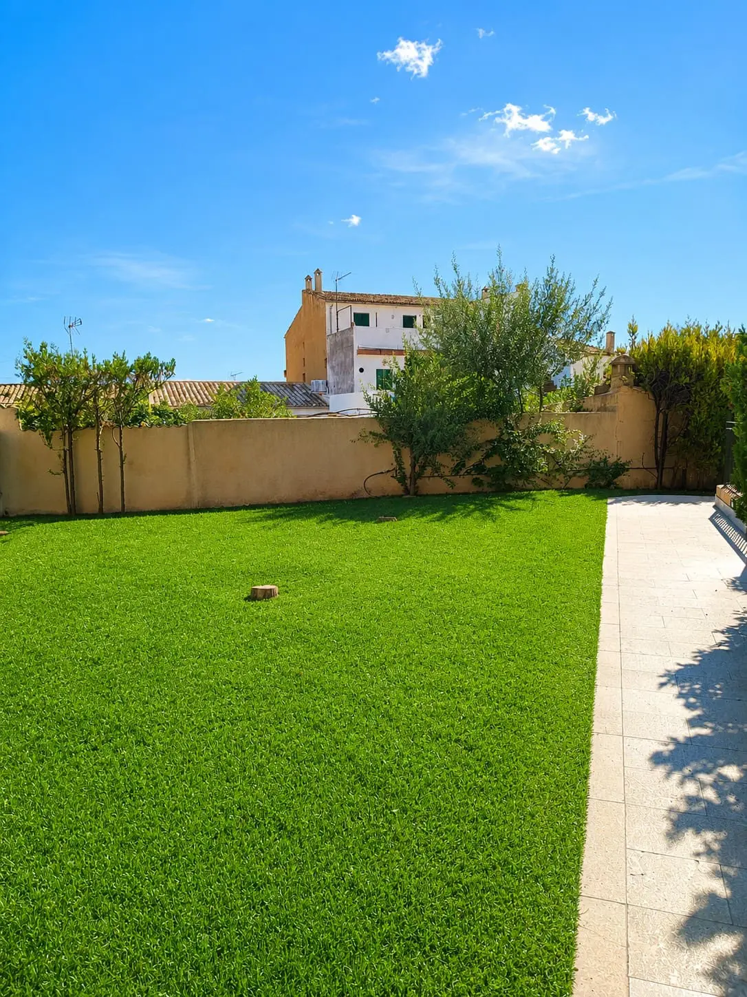 3-bedroom Apartment In Alaro, Spain (93 M²)