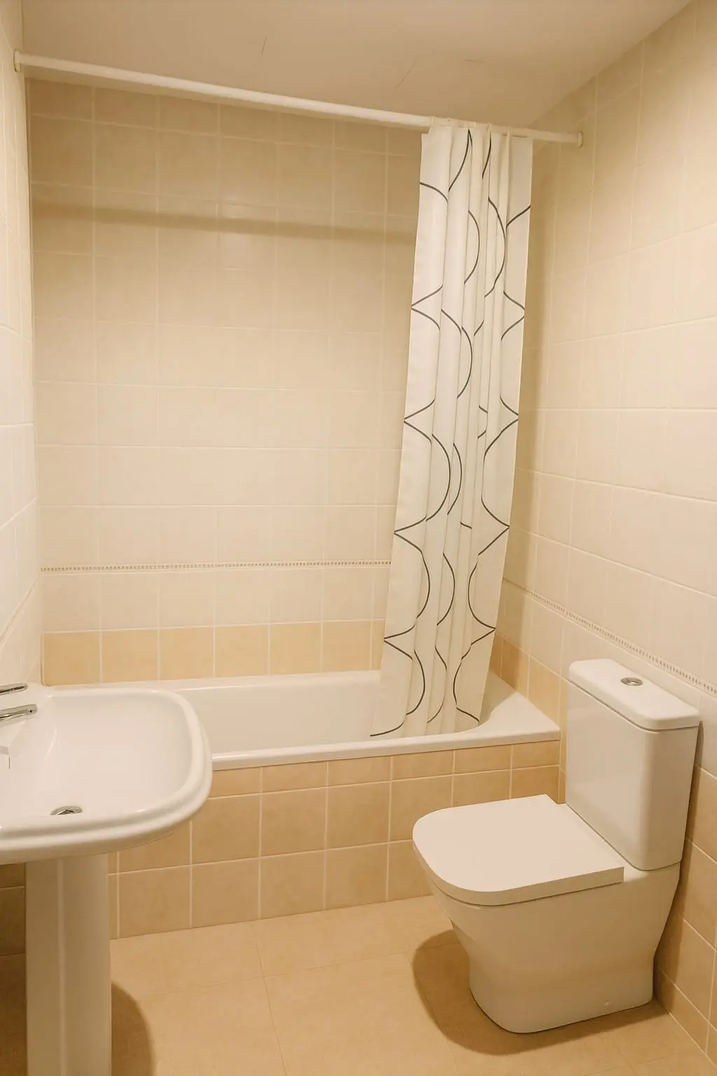 3-bedroom Apartment In Alaro, Spain (93 M²)