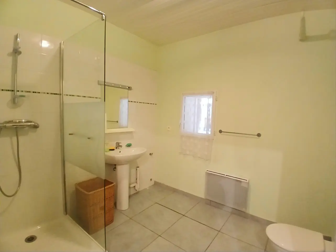 240 M² House Located In Cessenon Sur Orb, France