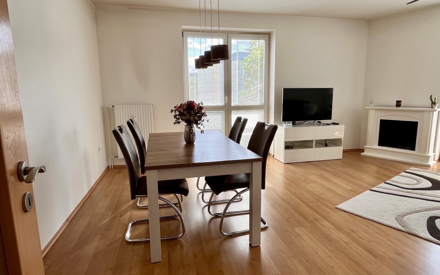 Apartment Of 2 Bed With Ski Resort And Historic City Access In Central Slovakia