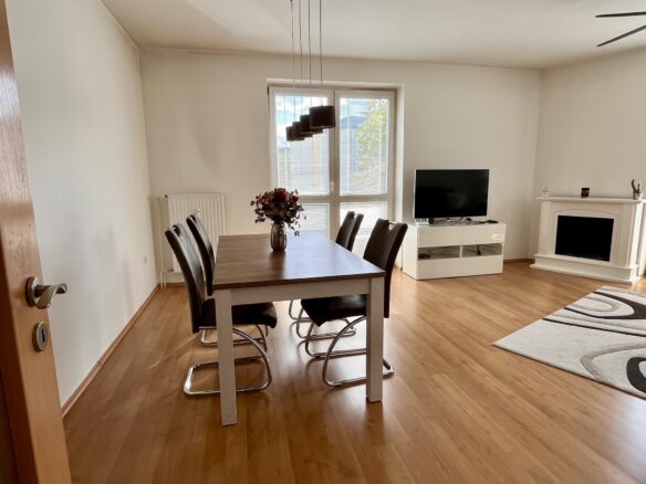 Apartment Of 2 Bed With Ski Resort And Historic City Access In Central Slovakia