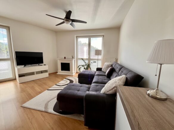 Apartment Of 2 Bed With Ski Resort And Historic City Access In Central Slovakia