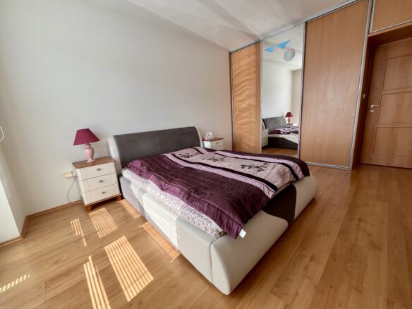 Apartment Of 2 Bed With Ski Resort And Historic City Access In Central Slovakia
