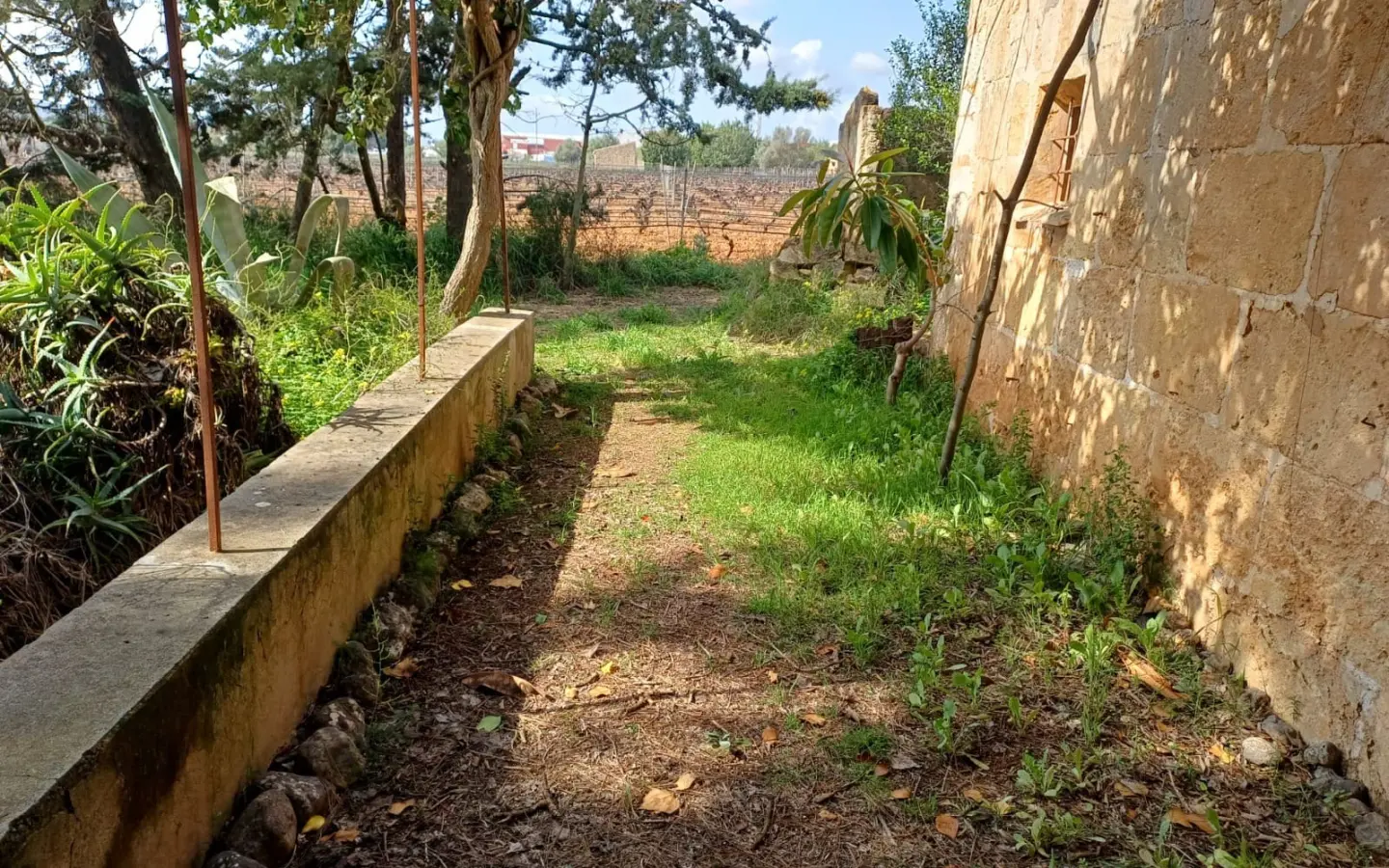 Land In Santa Maria Del Cami, Spain (72 M²)