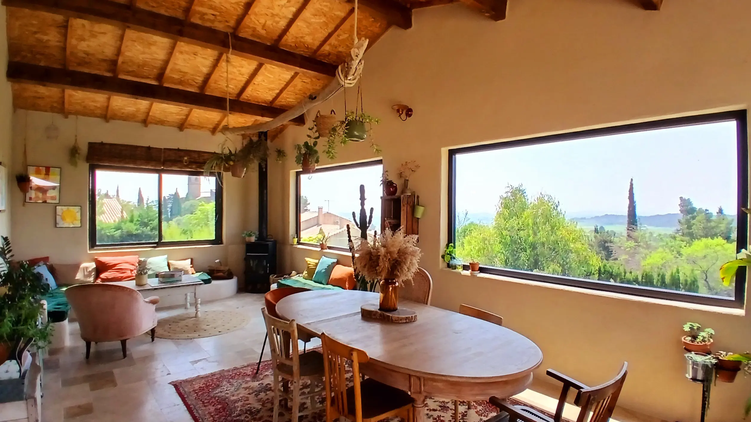 Detached House In Cruzy, France With Extensive Outdoor Space