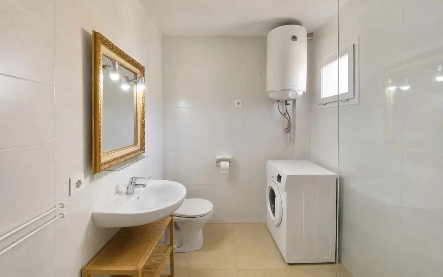 1-bedroom Apartment In Palma De Mallorca, Spain (70 M²)