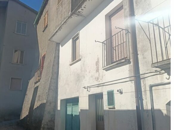 90 Sqm Italian Stone-village Townhouse With Private Garden, Shed & Optional Olive Grove