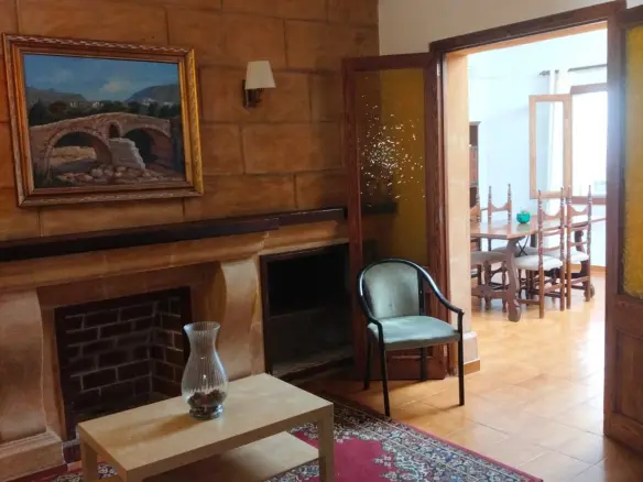5-bedroom Village House In Pollensa, Spain (246 M²)