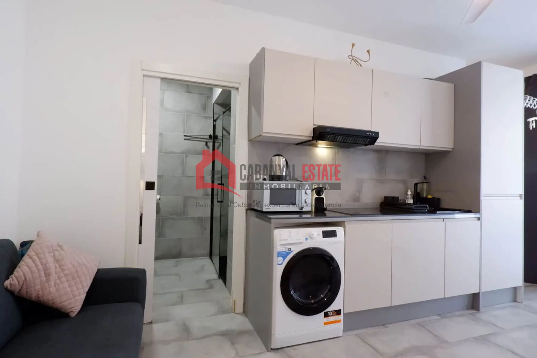 Apartment Of 66 M² In Valencia, Spain