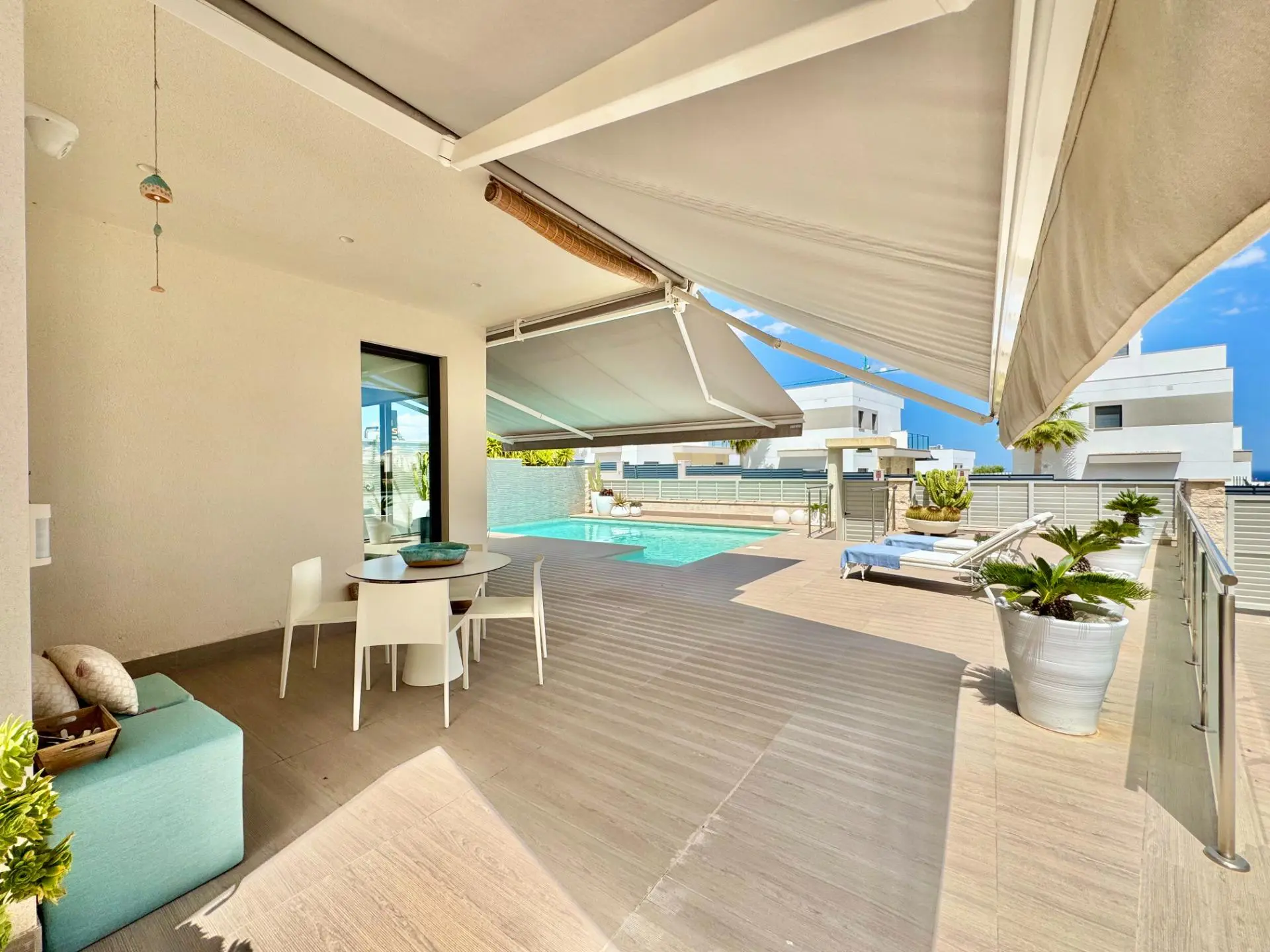 Villa Of 252 M² In San Miguel De Salinas