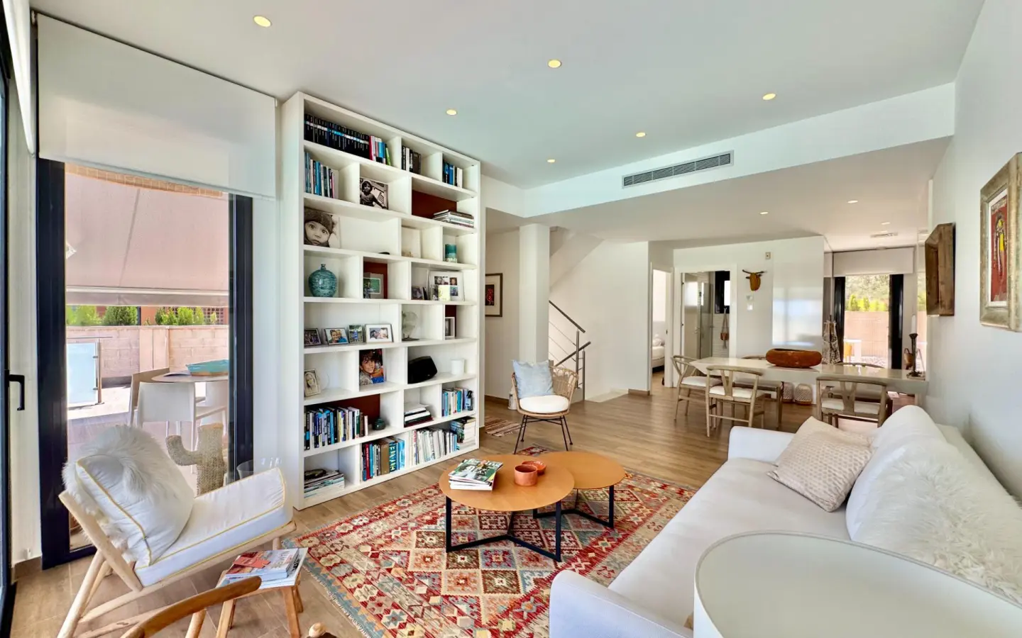 4-bedroom Villa In San Miguel De Salinas, Spain (252 M²)