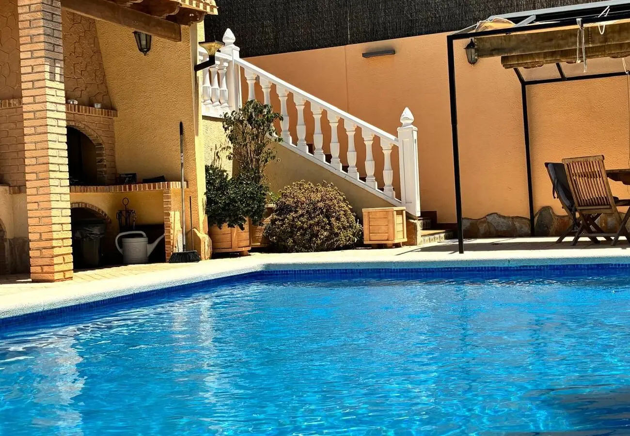4-bedroom Villa In Torrevieja, Spain (257 M²)