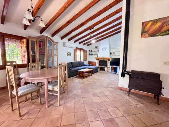 4-bedroom Villa In Orihuela Costa, Spain (133 M²)