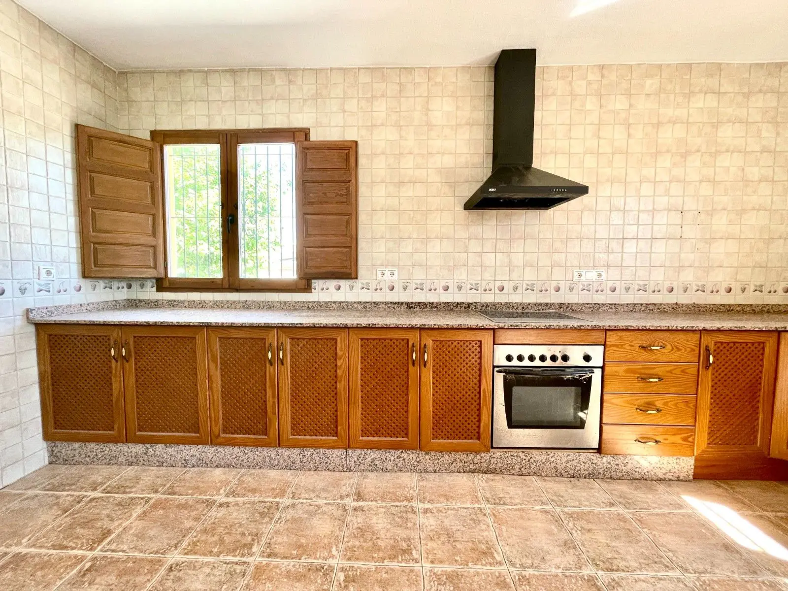 Villa Of 150 M² In Crevillent, Spain