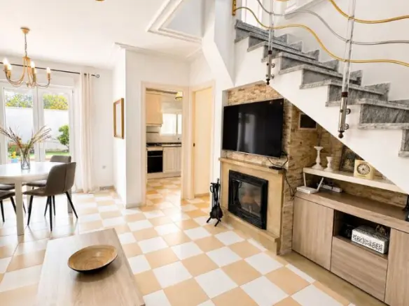 3-bedroom Villa In Torrevieja, Spain (86 M²)