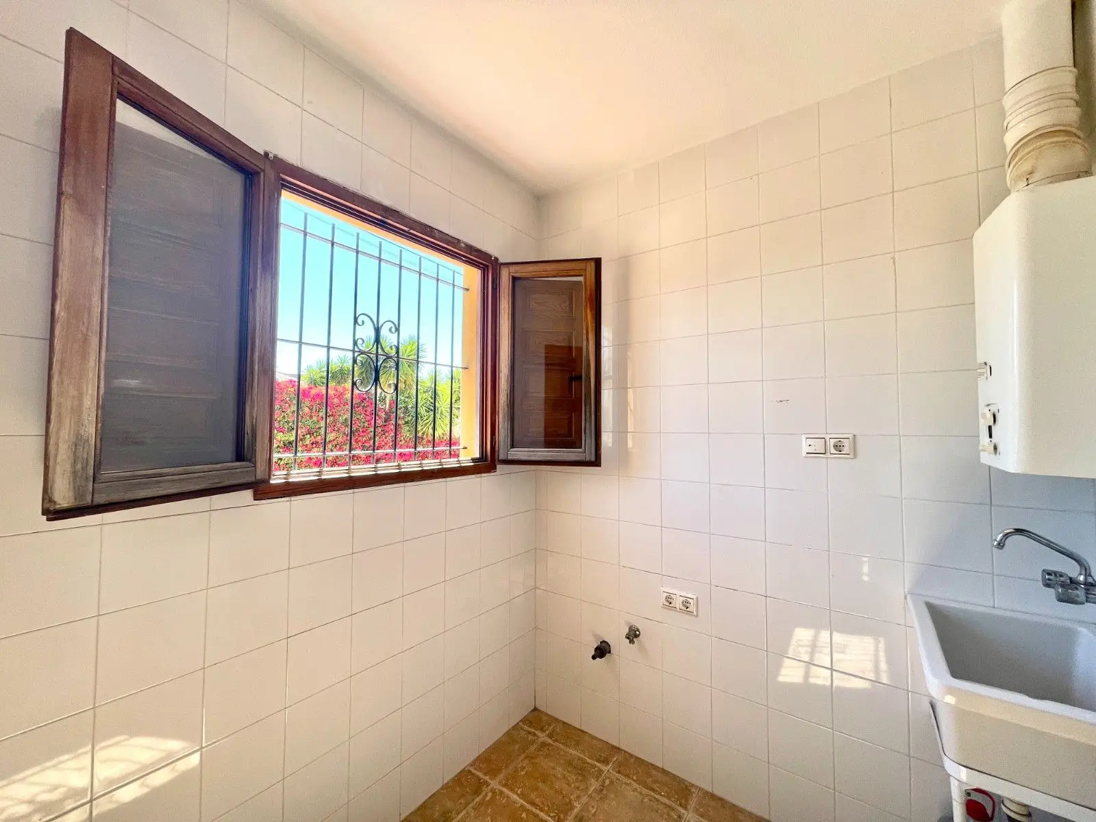 Villa Of 150 M² In Crevillent, Spain