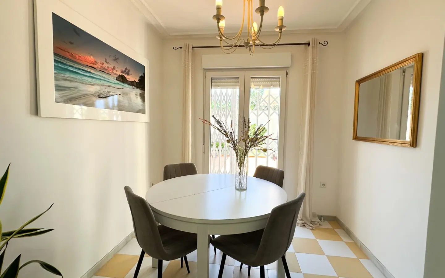 3-bedroom Villa In Torrevieja, Spain (86 M²)