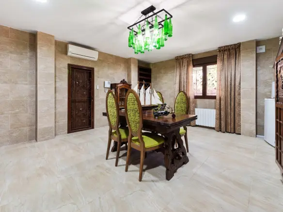 4-bedroom Villa In Orihuela Costa, Spain (280 M²)