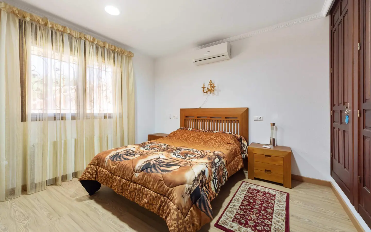 4-bedroom Villa In Orihuela Costa, Spain (280 M²)