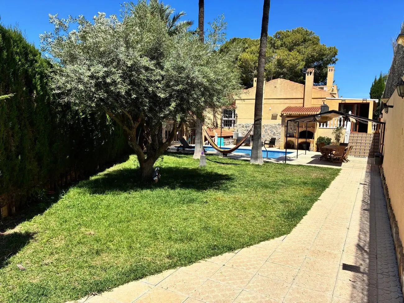 Villa Of 257 M² In Torrevieja, Spain
