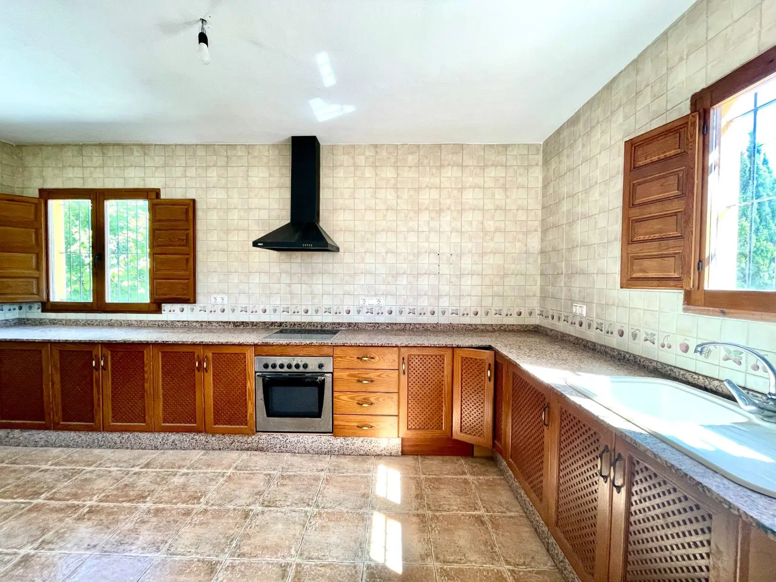 Villa Of 150 M² In Crevillent, Spain