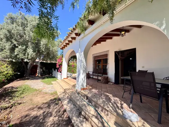 4-bedroom Villa In Orihuela Costa, Spain (133 M²)