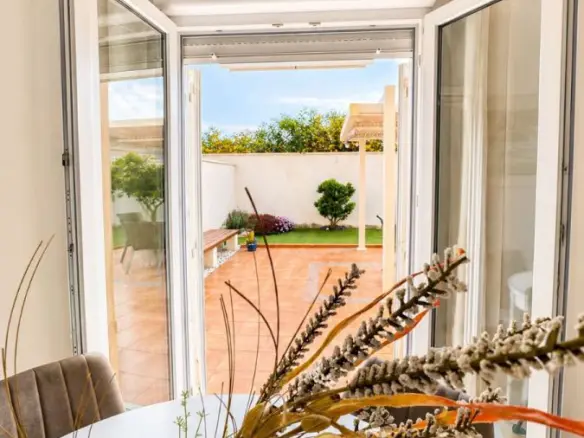 3-bedroom Villa In Torrevieja, Spain (86 M²)