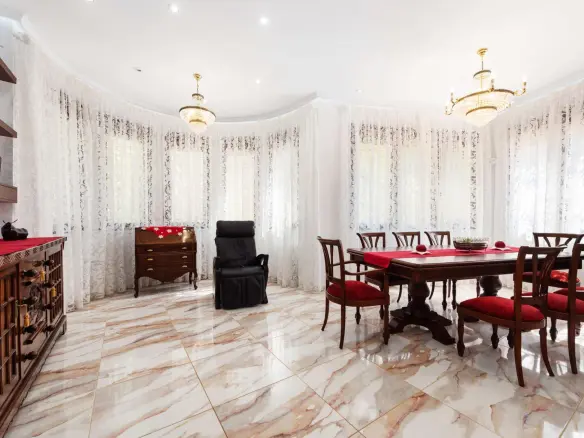 4-bedroom Villa In Orihuela Costa, Spain (280 M²)