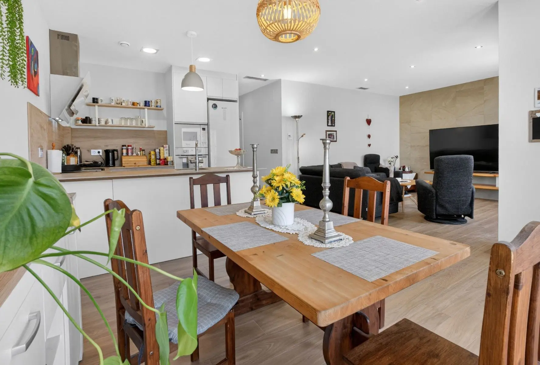 Villa Of 97 M² In Rojales, Spain