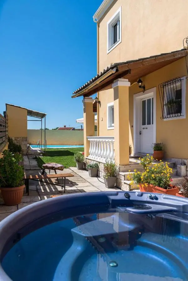 Villa Of 330 M² In Corfu