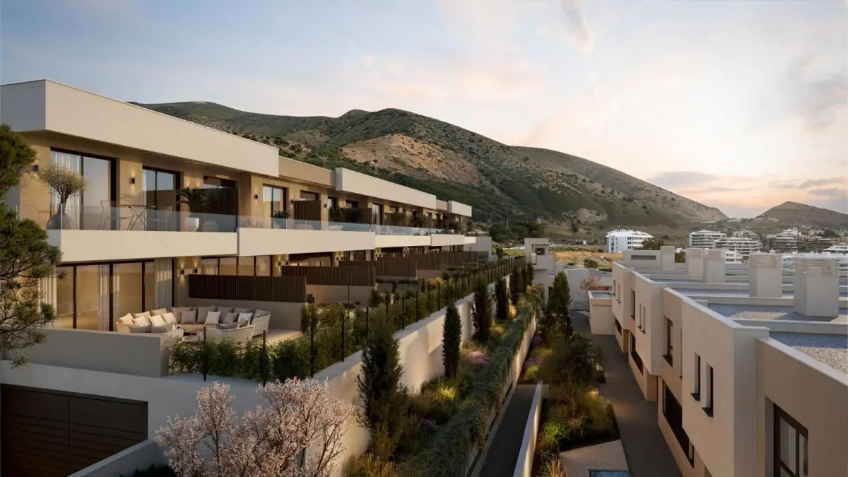 Terraced House Of 171 M² With Mediterranean Sea Views In Fuengirola, Spain