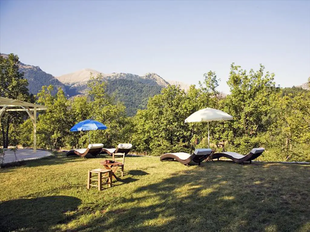 Villa Of 235 M² In Central Greece