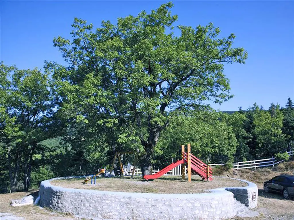Villa Of 235 M² In Central Greece