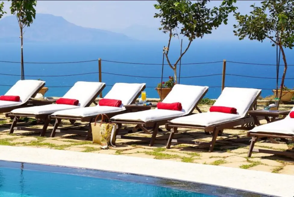 Villa Of 450 M² In Crete